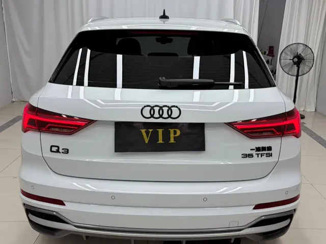 Audi Q3 — Фото автомобиля 5