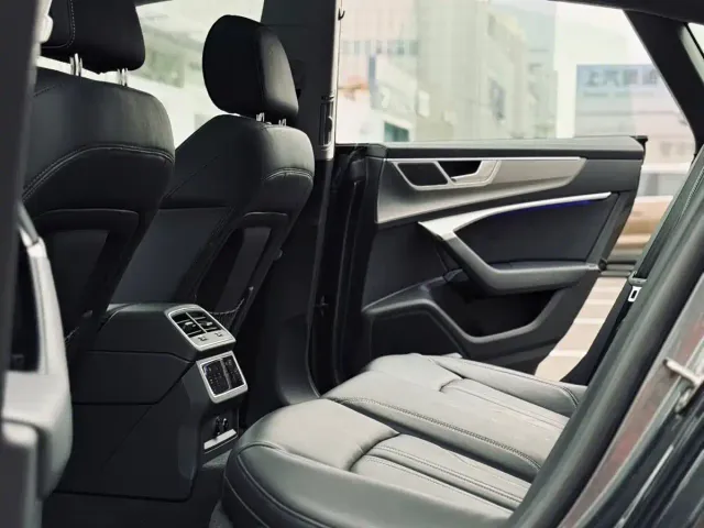 Audi A7 — Фото автомобиля 10