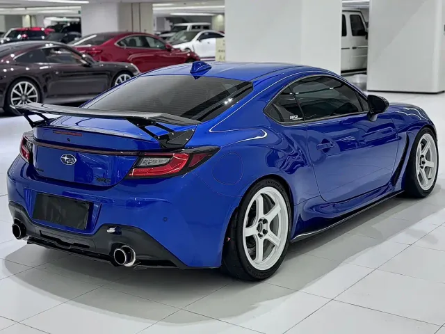 Subaru BRZ — Фото автомобиля 8