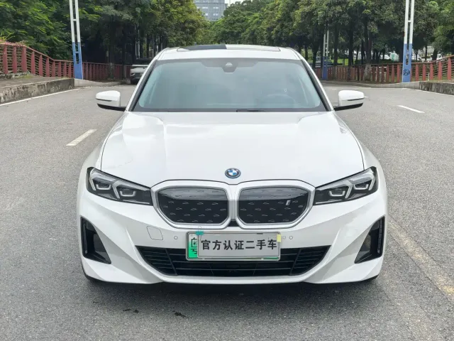 BMW i3 — Фото автомобиля 2