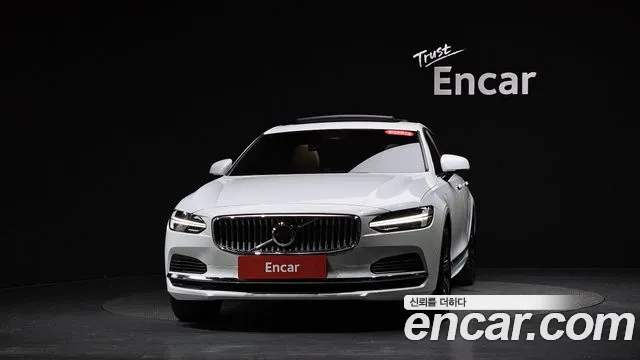 Volvo S90 — Фото автомобиля 3