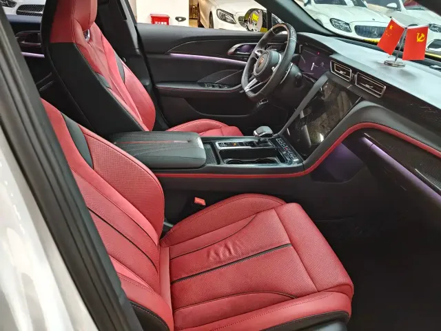 Hongqi H6 — Фото автомобиля 13