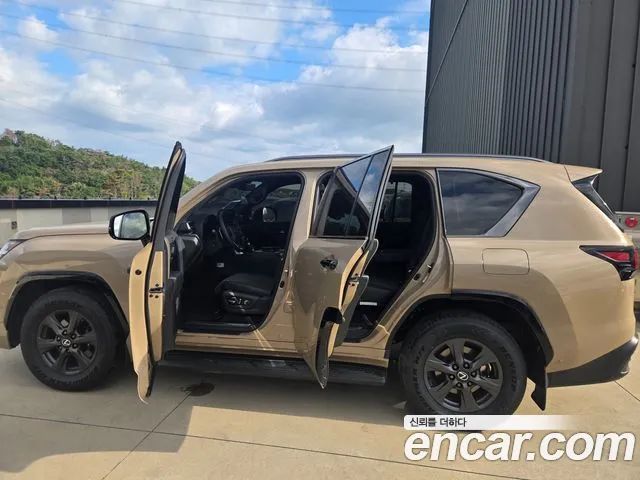 Lexus LX — Фото автомобиля 16