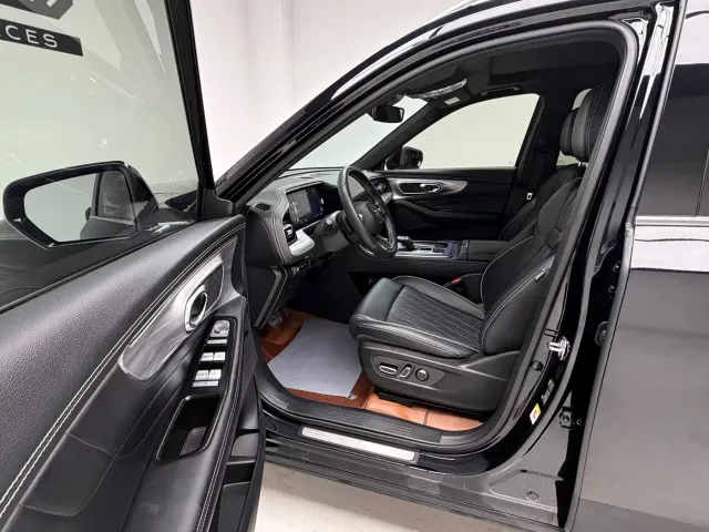 GAC Trumpchi GS8 — Фото автомобиля 16