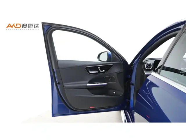 Mercedes-Benz C-Class — Фото автомобиля 10