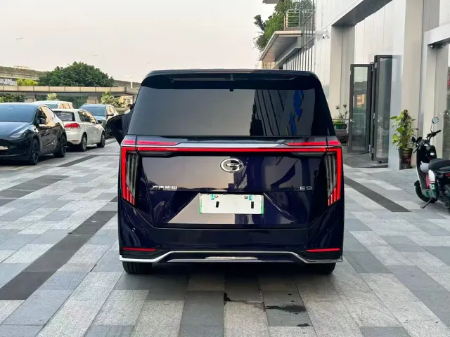 GAC Trumpchi E9 — Фото автомобиля 20