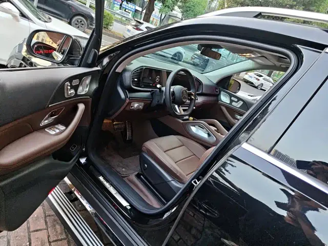 Mercedes-Benz GLS-Class — Фото автомобиля 3