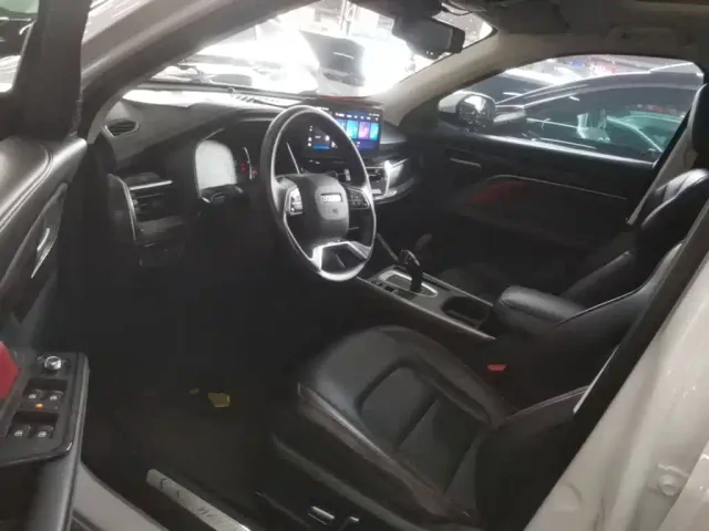 Haval H6 — Фото автомобиля 15