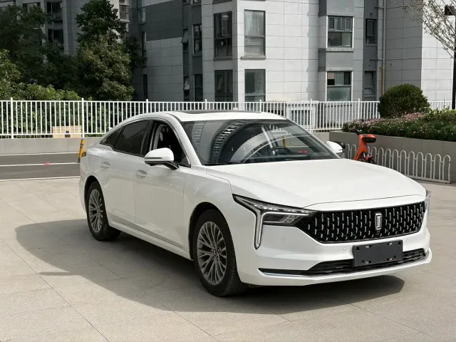 Bestune B70 — Фото автомобиля 3