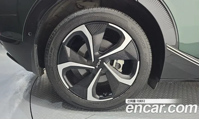 Kia EV6 — Фото автомобиля 5
