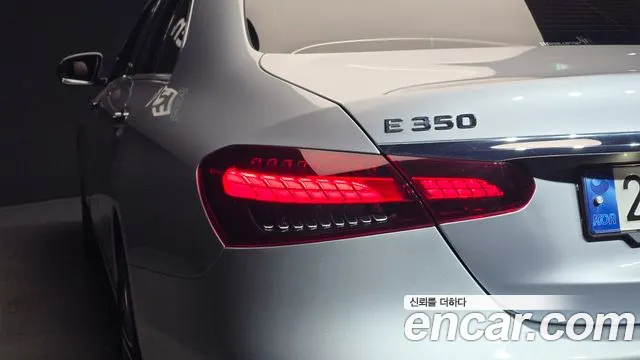 Mercedes-Benz E-Class E-класс W213 E350 4MATIC Exclusive — Фото автомобиля 20