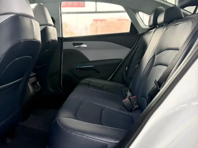 Chevrolet Monza — Фото автомобиля 10