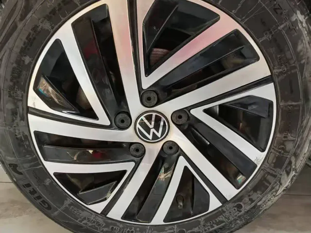 Volkswagen Lavida — Фото автомобиля 11