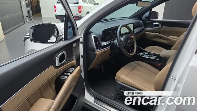 Kia Sorento Новый Sorento 4 поколение Бензин 2.5T 2WD — Фото автомобиля 10