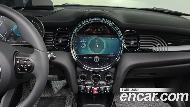 Mini Cooper — Фото автомобиля 15