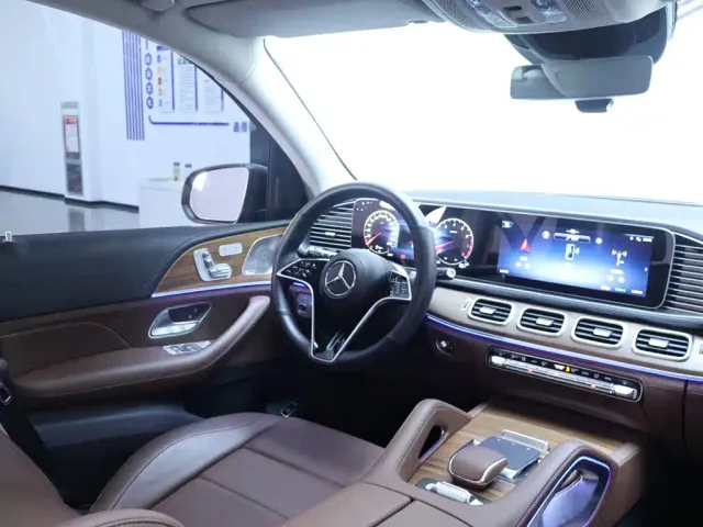 Mercedes-Benz GLE-Class — Фото автомобиля 14
