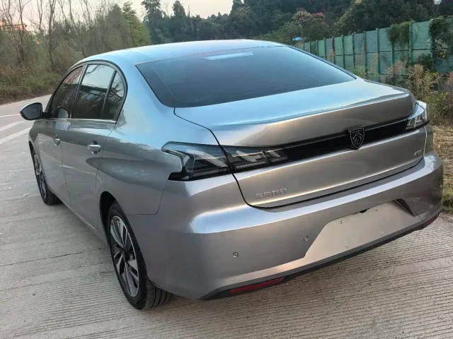 Peugeot 408 — Фото автомобиля 8