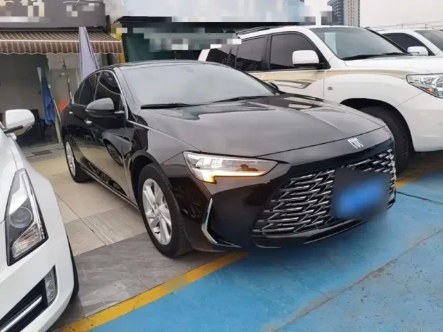 Buick Regal — Фото автомобиля 3