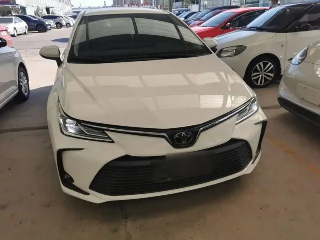 Toyota Corolla — Фото автомобиля 2