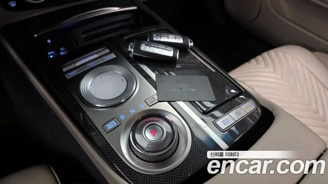 Genesis G80 Бензин 2.5 турбо AWD — Фото автомобиля 9