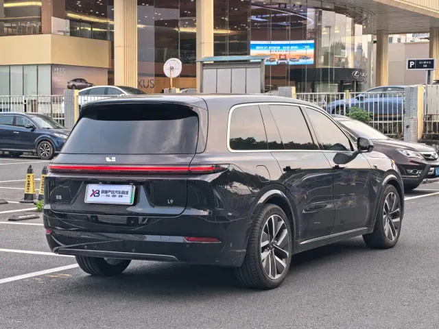 Li Auto L9 — Фото автомобиля 5