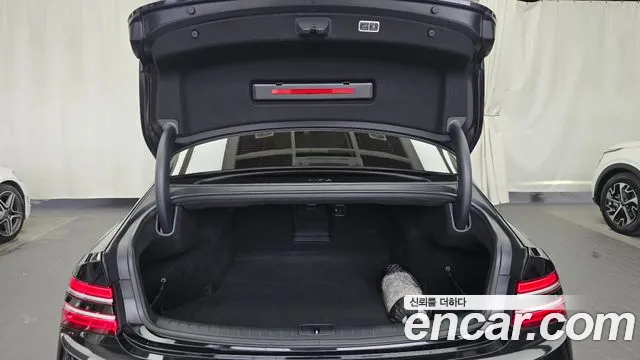 Genesis G80 Бензин 3.5 турбо AWD — Фото автомобиля 20