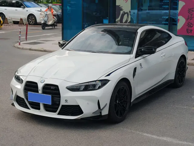 Фотография автомобиля — BMW M4