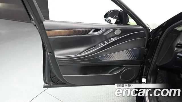 Genesis G80 RG3 — Фото автомобиля 13
