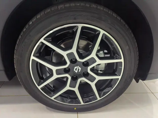 Leapmotor A10 — Фото автомобиля 7