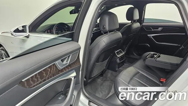 Audi A6 45 TFSI quattro Premium — Фото автомобиля 24