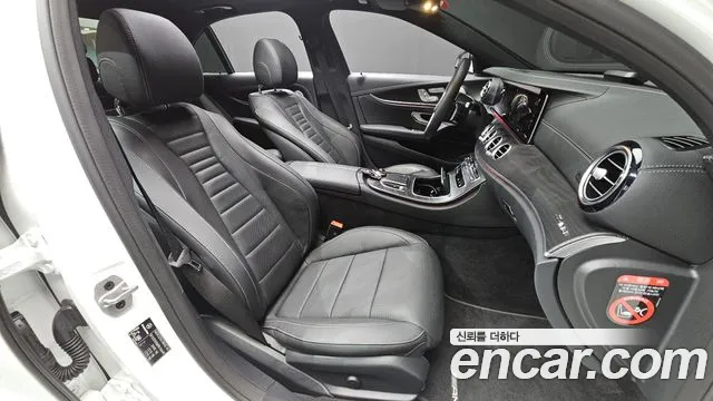 Mercedes-Benz E-Class W213 — Фото автомобиля 16