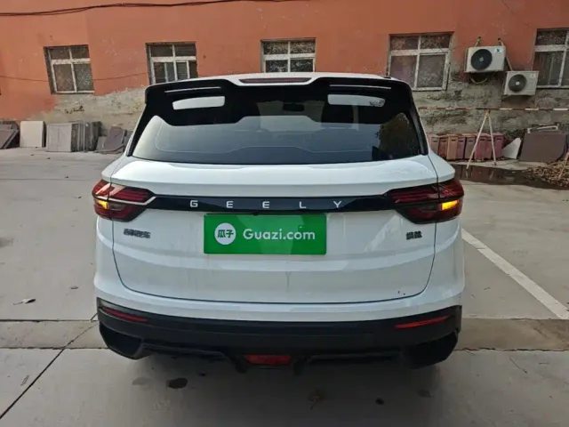 Geely Binyue — Фото автомобиля 5