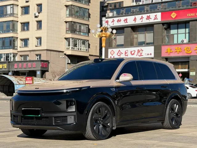 Фотография автомобиля — Li Auto L9