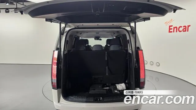 Hyundai Staria Staria — Фото автомобиля 21
