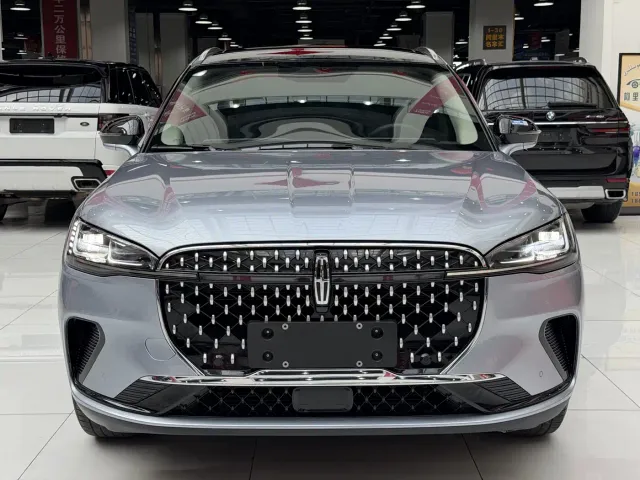 Lincoln Corsair — Фото автомобиля 3
