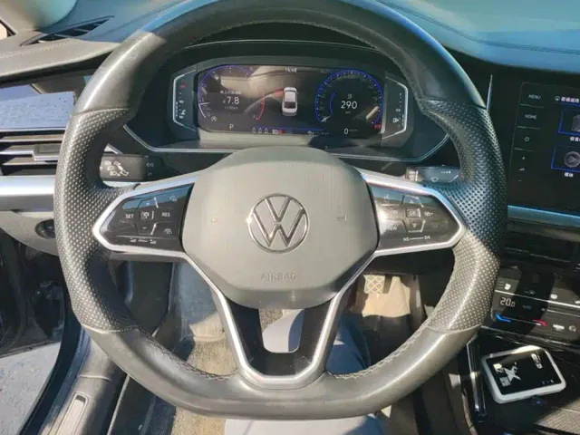 Volkswagen Passat — Фото автомобиля 15