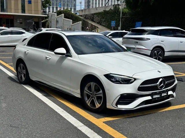 Mercedes-Benz C-Class — Фото автомобиля 3