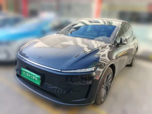Фотография автомобиля — Tesla Model Y