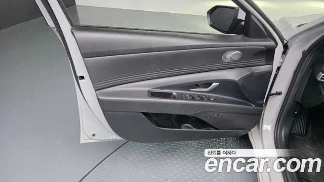 Hyundai Avante CN7 — Фото автомобиля 13