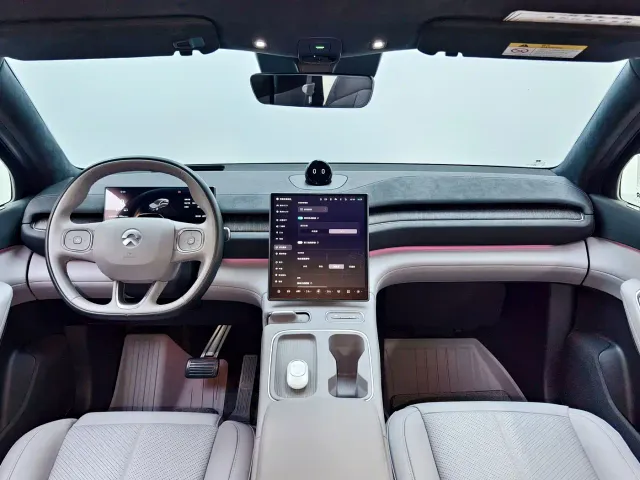 Nio EC6 — Фото автомобиля 13