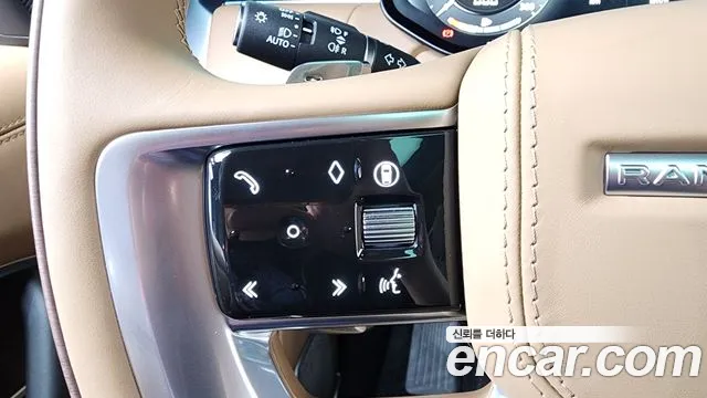 Land Rover Range Rover — Фото автомобиля 11