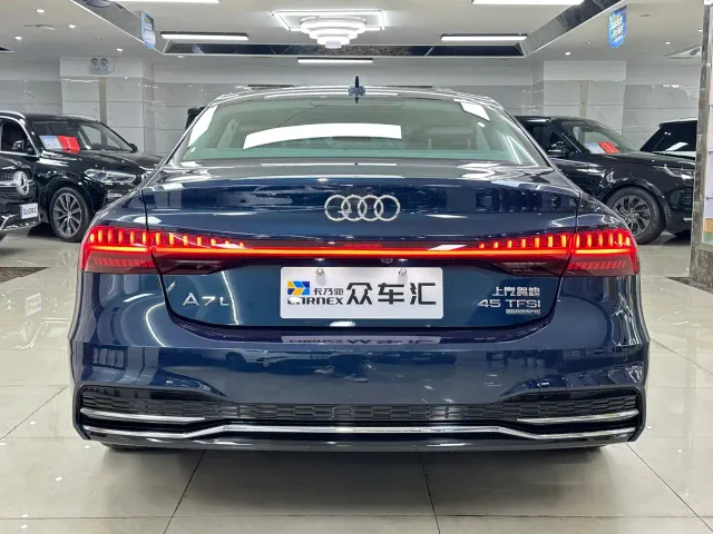 Audi A7L — Фото автомобиля 5