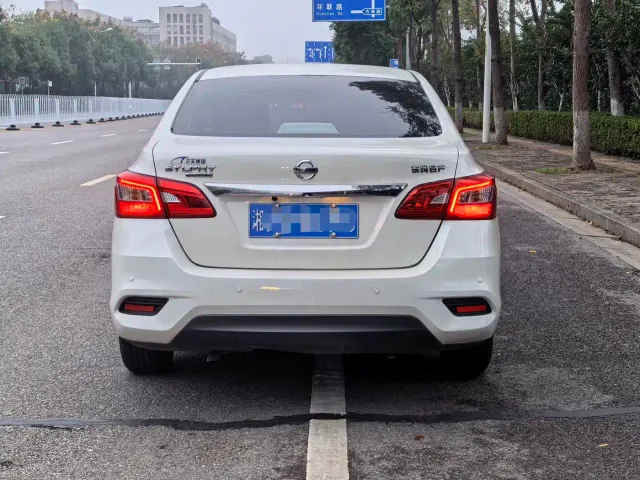 Nissan Sylphy — Фото автомобиля 5