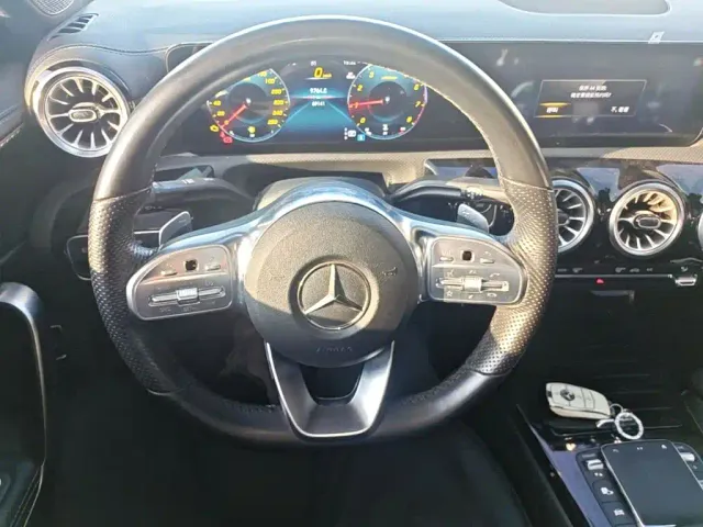 Mercedes-Benz A-Class — Фото автомобиля 10