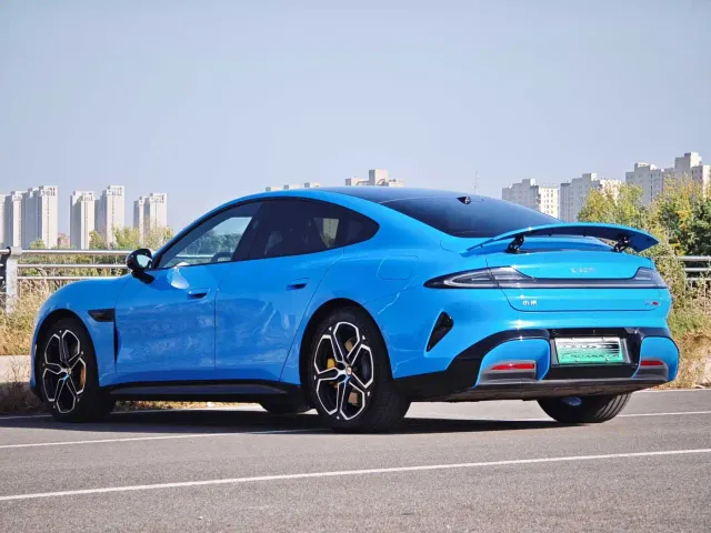 Xiaomi SU7 — Фото автомобиля 6
