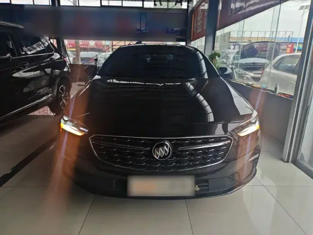 Buick Regal — Фото автомобиля 2