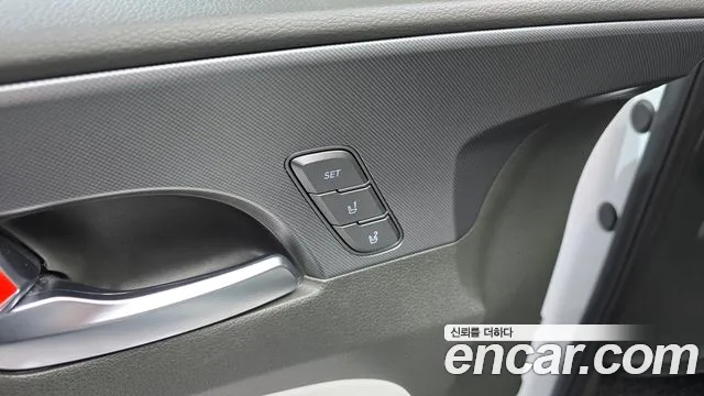 Hyundai Santafe — Фото автомобиля 24