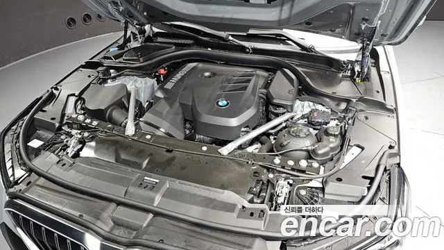 BMW 5-Series 5 серия (G60) 530i xDrive M Sport — Фото автомобиля 6
