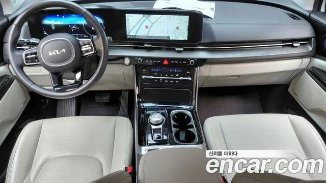 Kia Carnival Generation 4 — Фото автомобиля 10