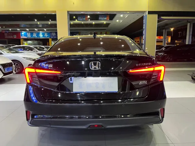 Honda Integra — Фото автомобиля 4